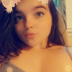 Meet your Posher, Halie